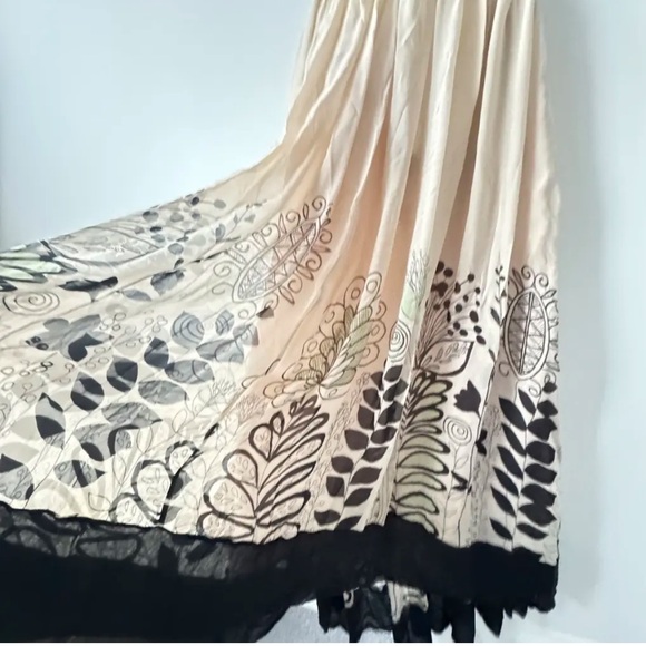 BCBG Max Azria Silk-Contrast Midi Dress EUC - Picture 3 of 11